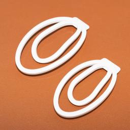 Plastic FUFU clip White.jpg