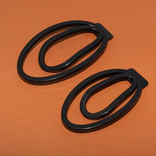 Plastic FUFU clip BLACK